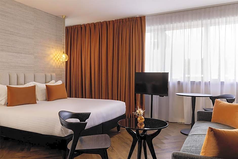 Photo 1 of 5 of Junior 1 Queen Bed Suite