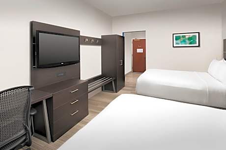 Standard Room with Two Queen Beds