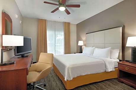 Suite Two King Beds