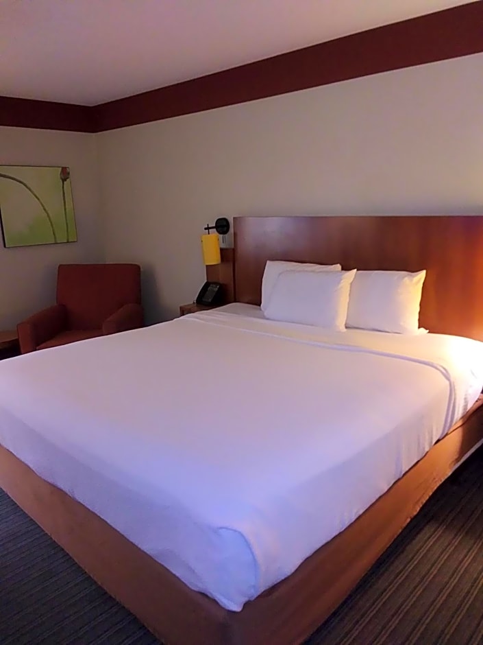 Travelodge by Wyndham Columbus State University