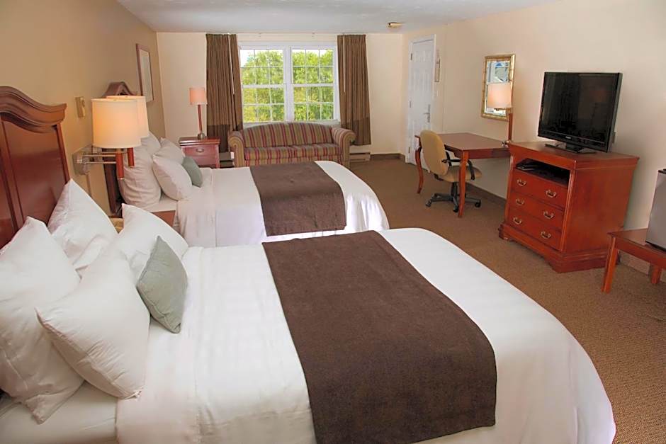 Holiday Hill Inn & Suites