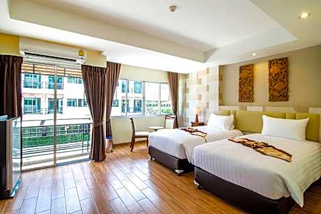 Executive Double or Twin Room with Pool View