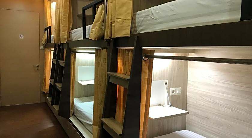 the Colour Hostel