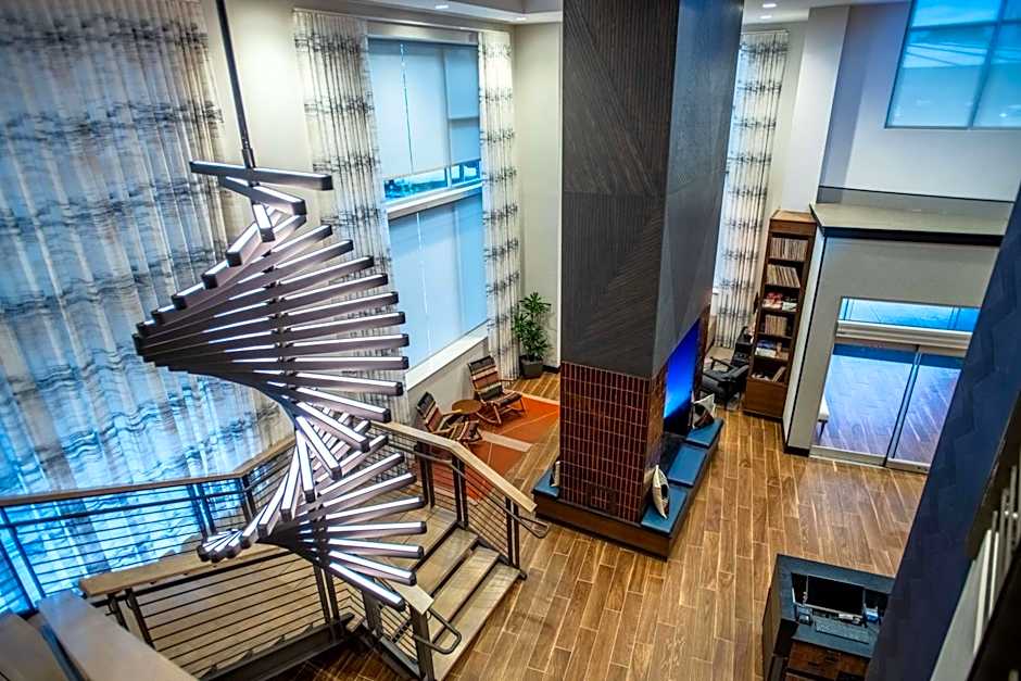 DoubleTree by Hilton Asheville Downtown