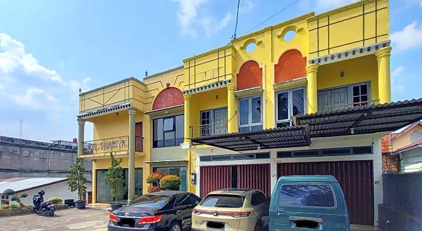 RedDoorz Syariah near Universitas Muhammadiyah Bungo