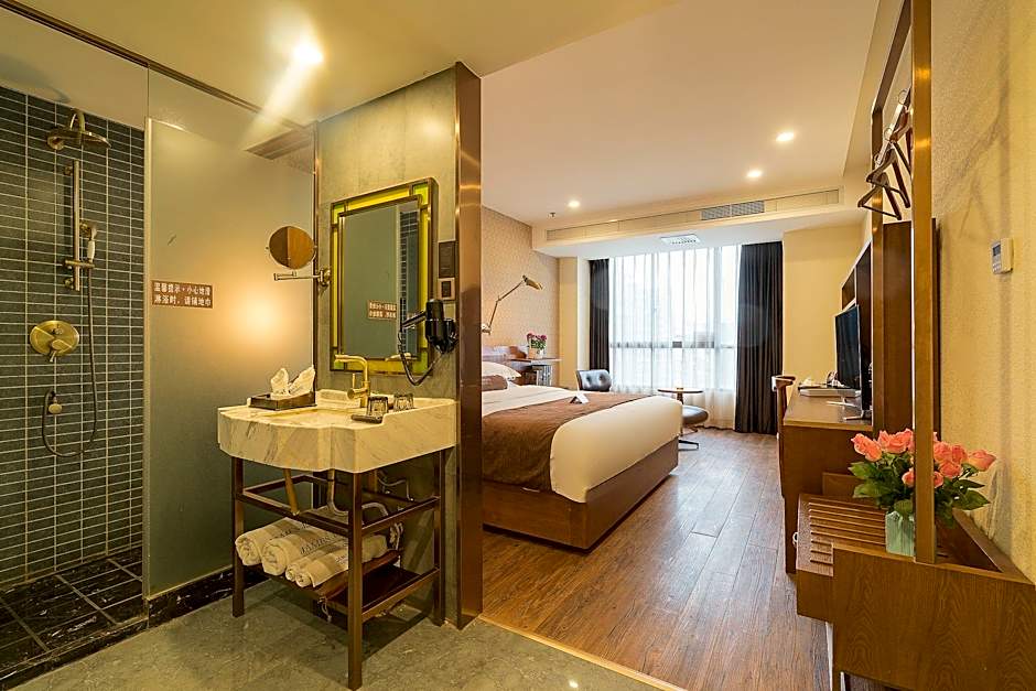 James Joyce Coffetel Xishuangbanna Poshui Square Manjinglan Ancient City