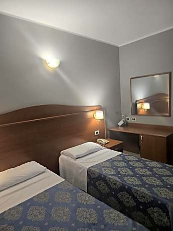 Budget Triple Room