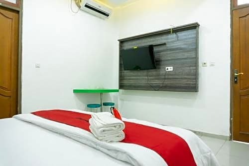 RedDoorz Plus @ Ende City Center