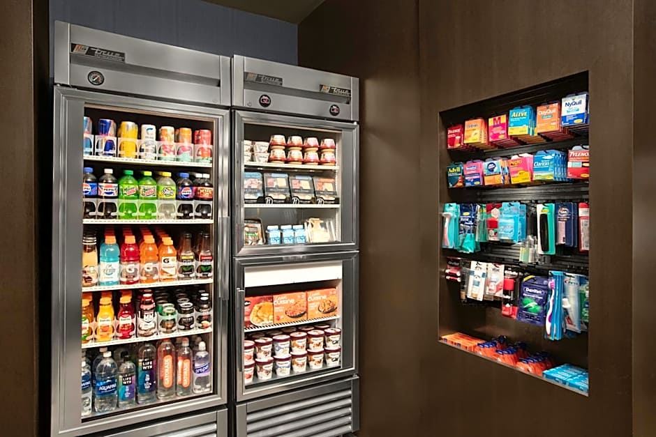 Courtyard by Marriott Bloomington