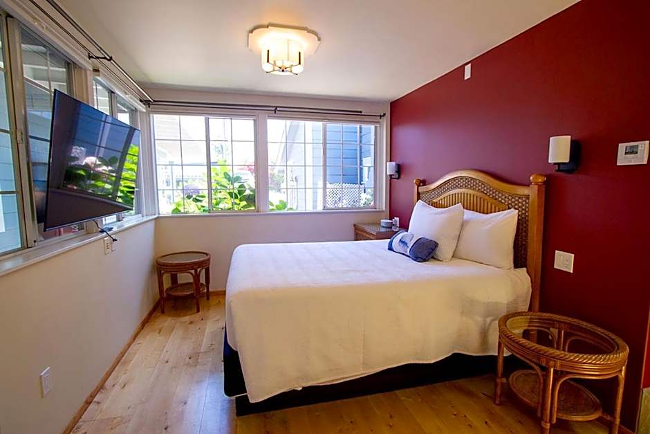 Edgewater Beach Inn