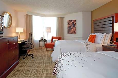 Suite, 2 Queen, High floor