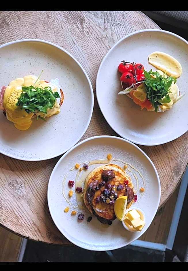 The Hinds Head Hotel