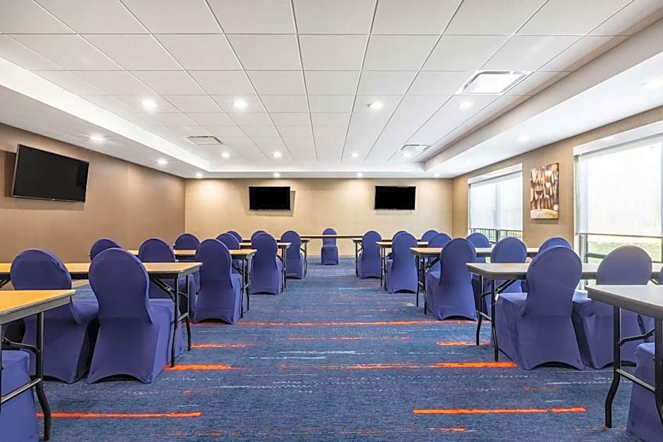 Hampton Inn By Hilton & Suites Benton Harbor, MI