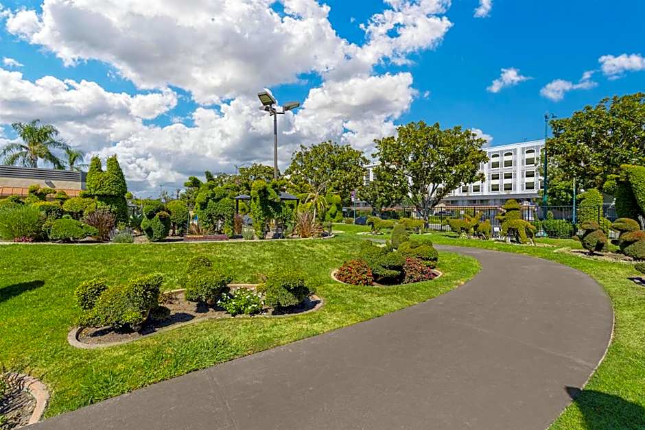 Best Western Plus Stovall's Inn