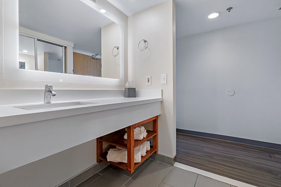 Hotel Avisa Downtown