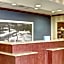 Hampton Inn & Suites Alexandria