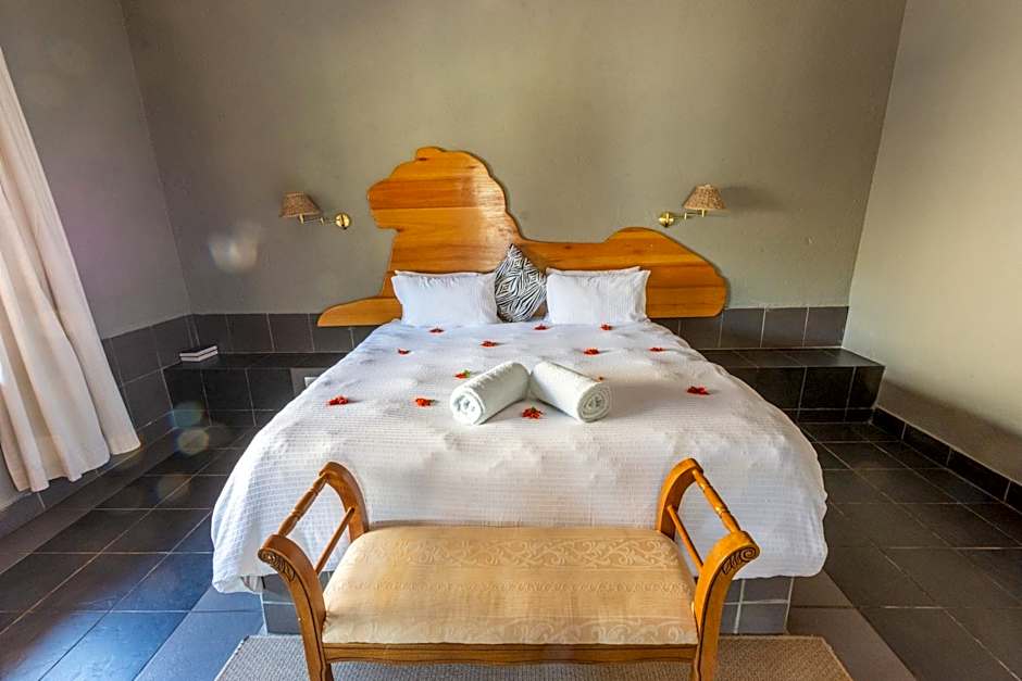 Lions Rock Rapids - Lodge