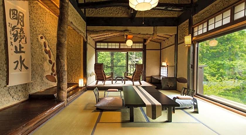 Honke Bankyu Hot Spring Ryokan