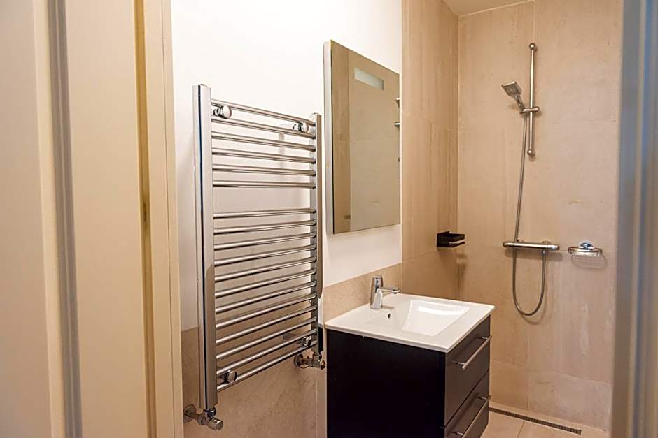 Canal View Apartment