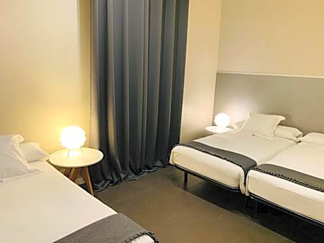 Triple Room with Shared Bathroom