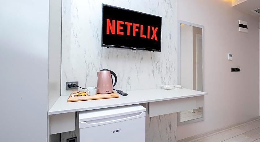 Lavender Airport Hotel