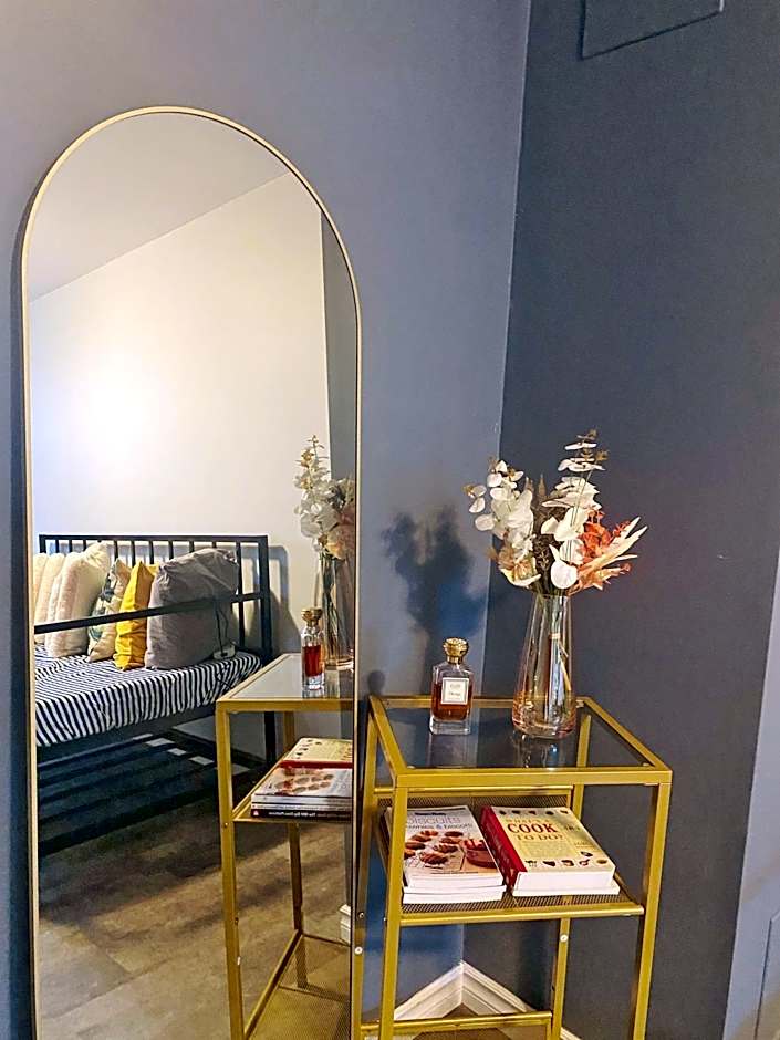 Family Comfort Stay - 2 Bedroom Apartment