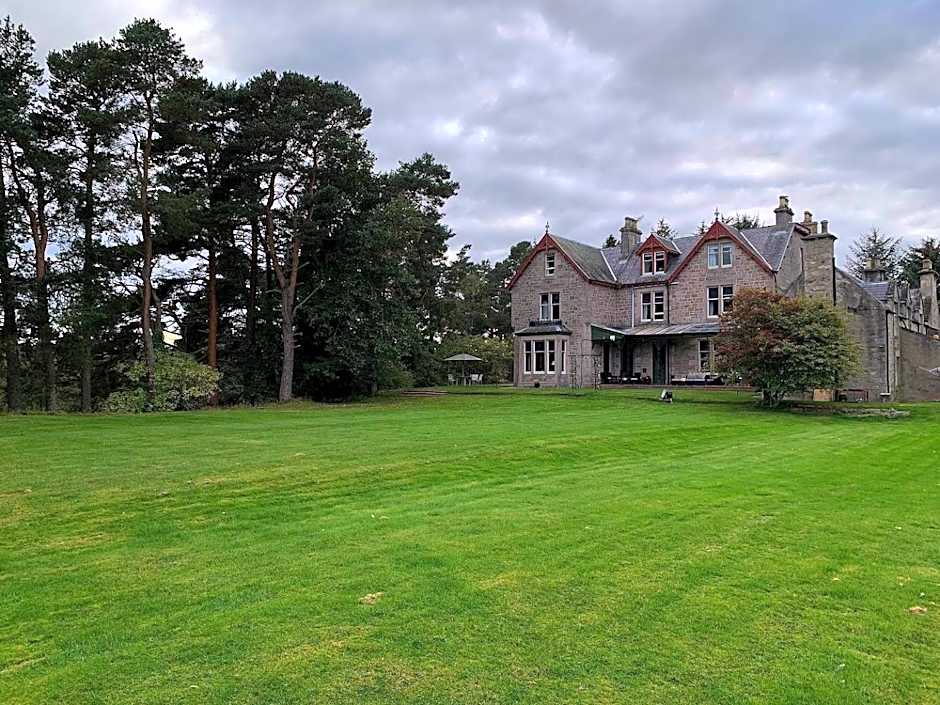 Dalrachney Lodge