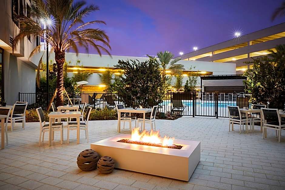 AC Hotel by Marriott Tampa Airport