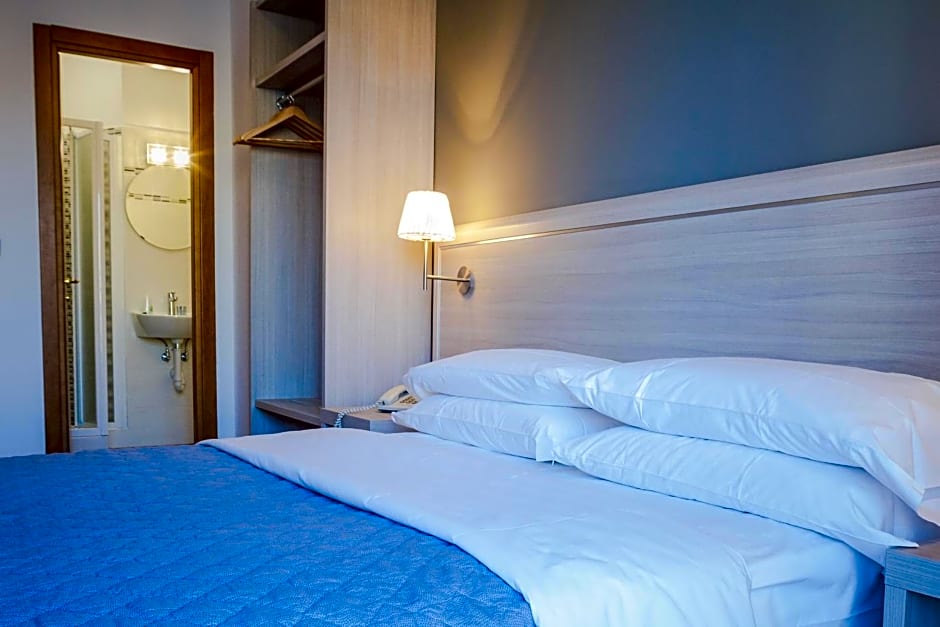 Twelve Hotel