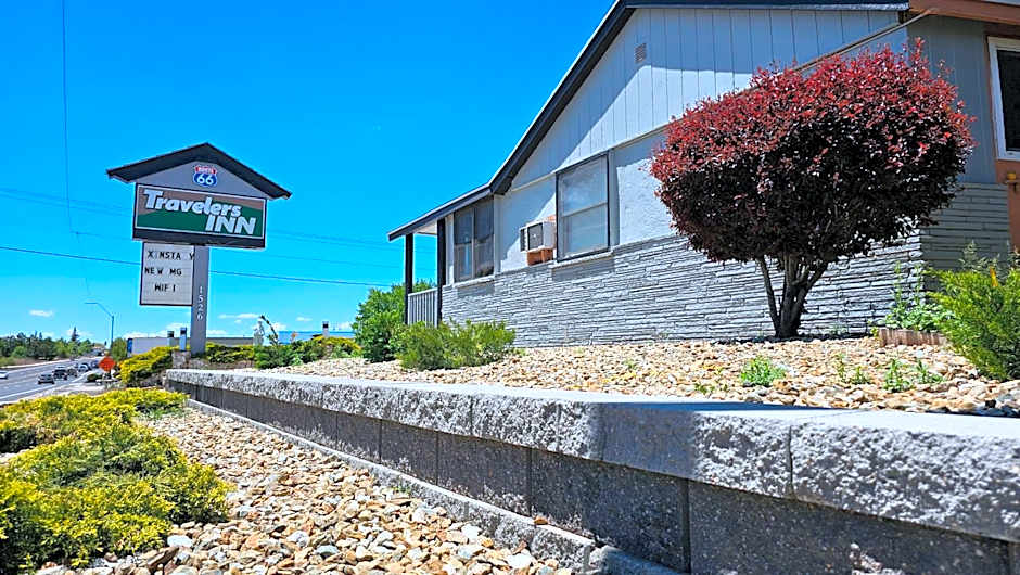 Travelers Inn