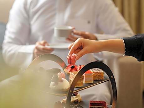 Classic Room, 3 Single Beds, Patio View