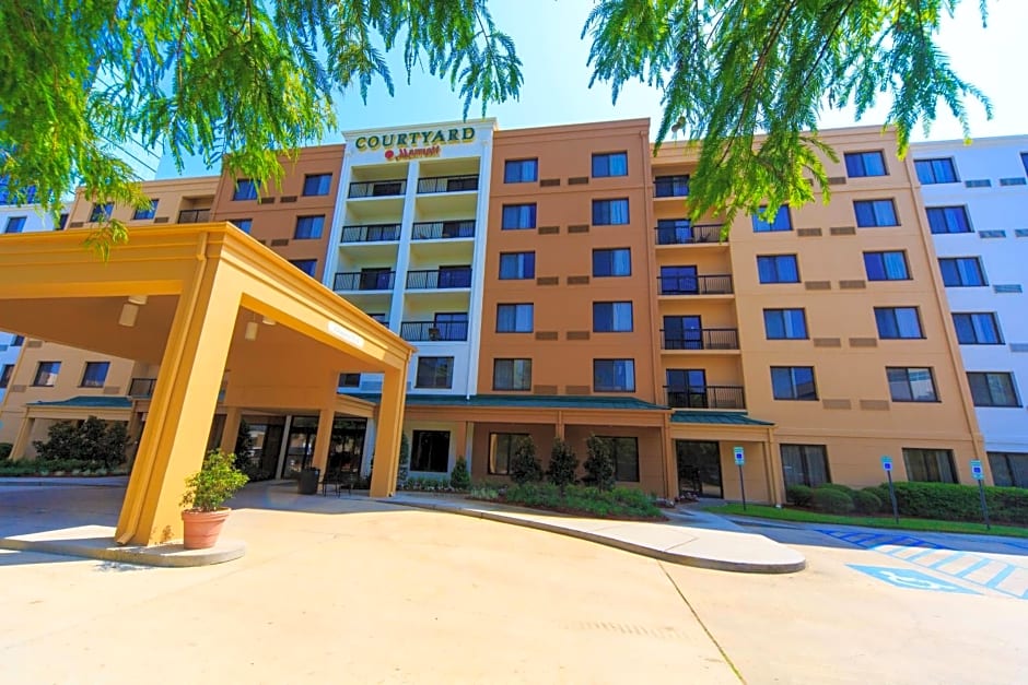 Courtyard by Marriott New Orleans Metairie