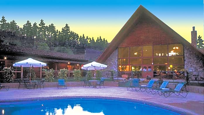 Kohl's Ranch Lodge