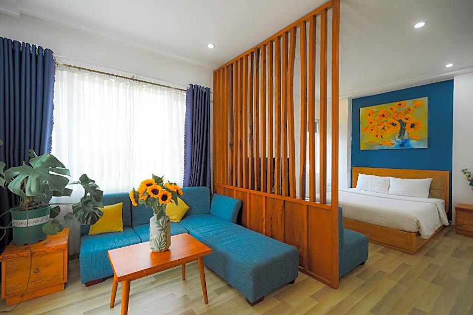 Photo 1 of 15 of Suite