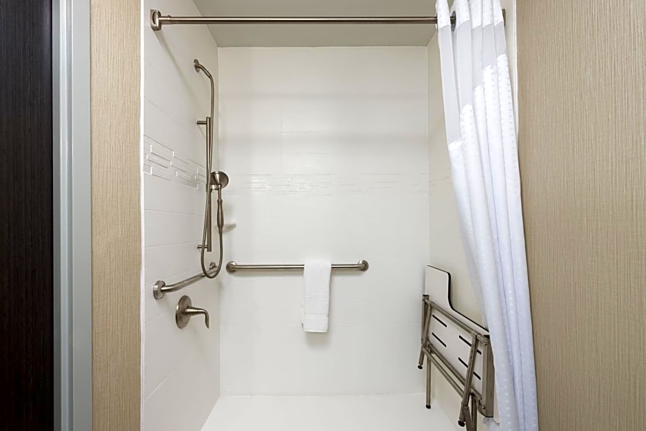 Holiday Inn Express and Suites Norman, an IHG Hotel