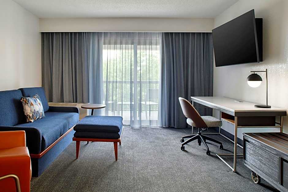 Courtyard by Marriott Wichita East