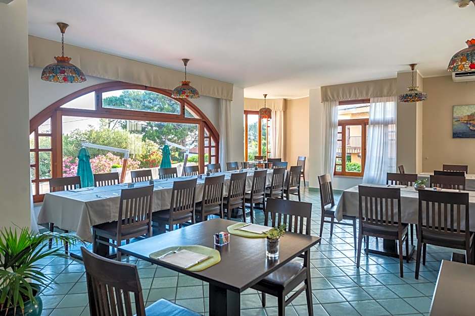 Hotel Baia Del Capitano