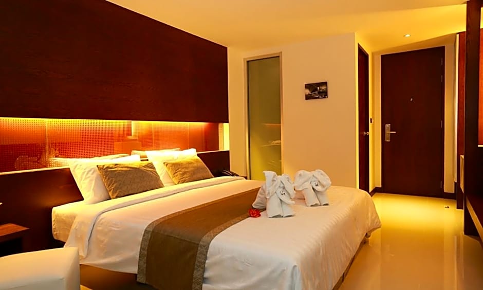 The Bangkok Airport Link Suite