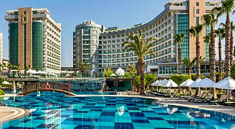 Sherwood Exclusive Lara