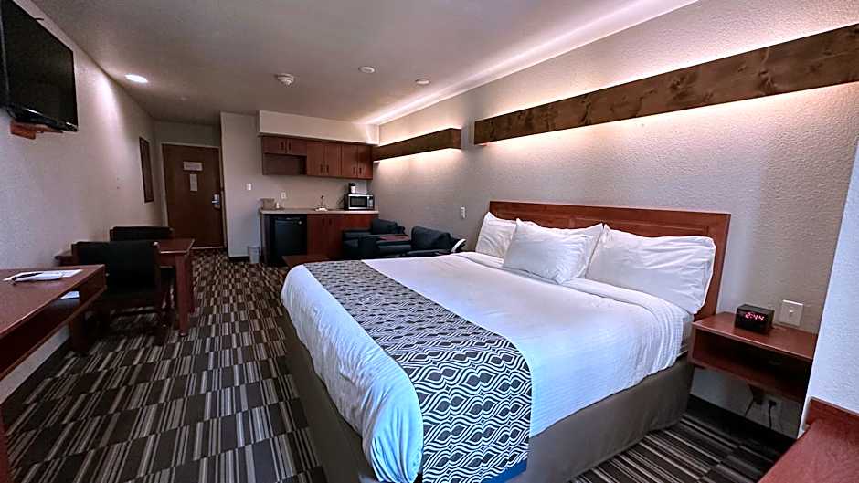 Microtel Inn & Suites By Wyndham Miami