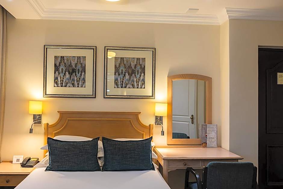 Premier Hotel Regent