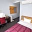 Futsukaichi Green Hotel