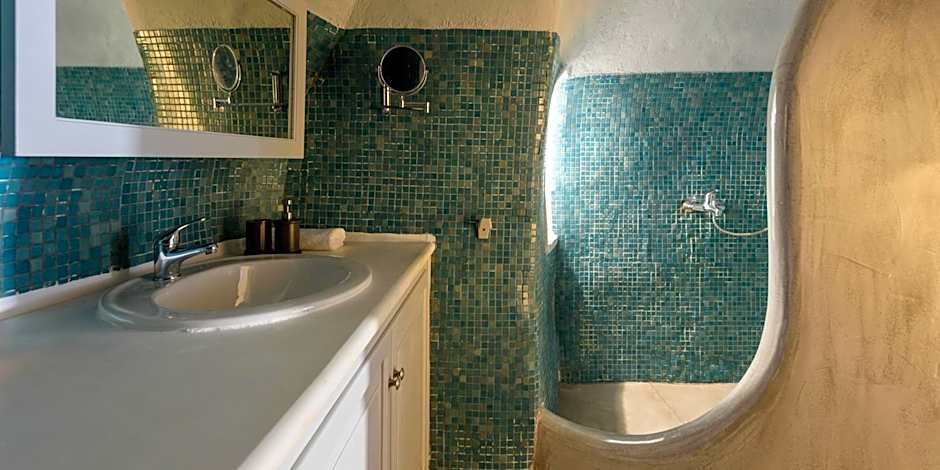 Ianthe Apartments & Villa