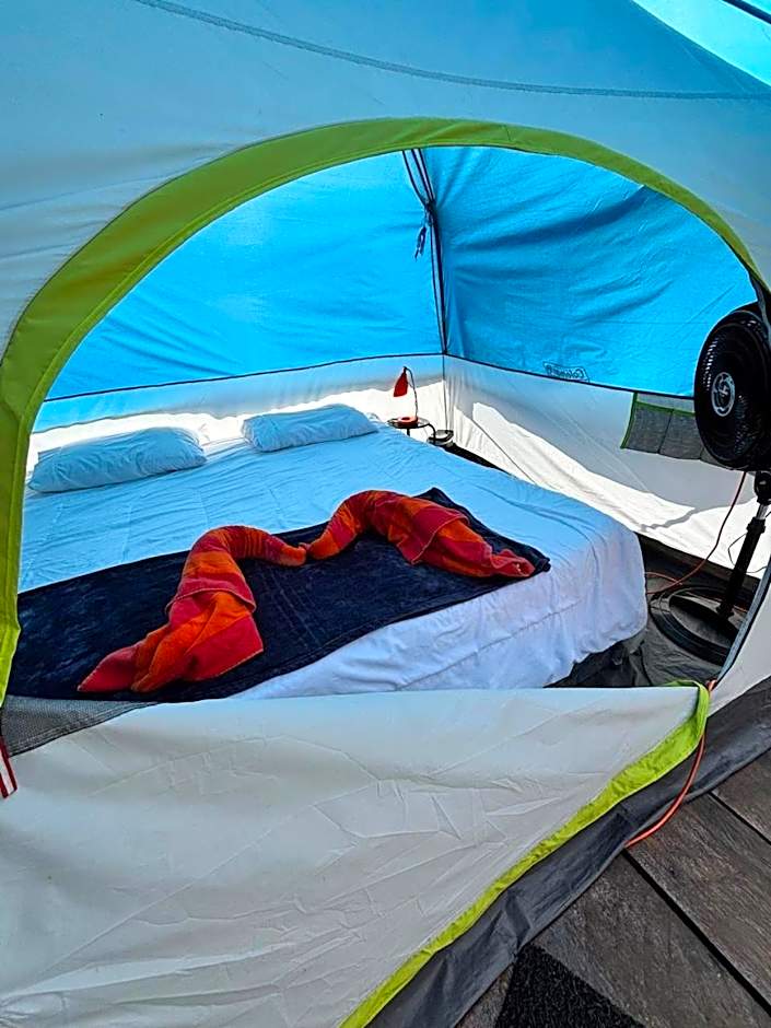 Yes Please! Hostel