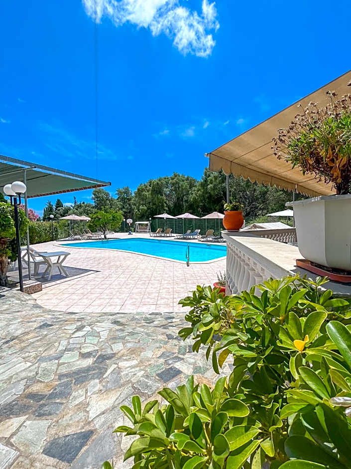 Amazona Apartments and Studios