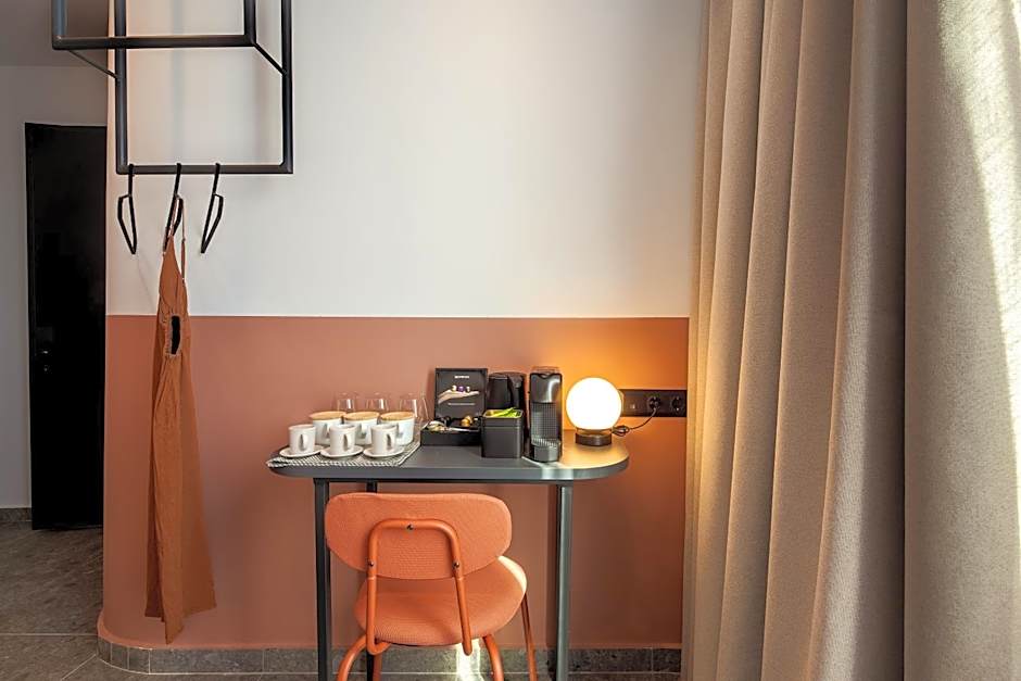 Bonnie Athens by Nin&Bau