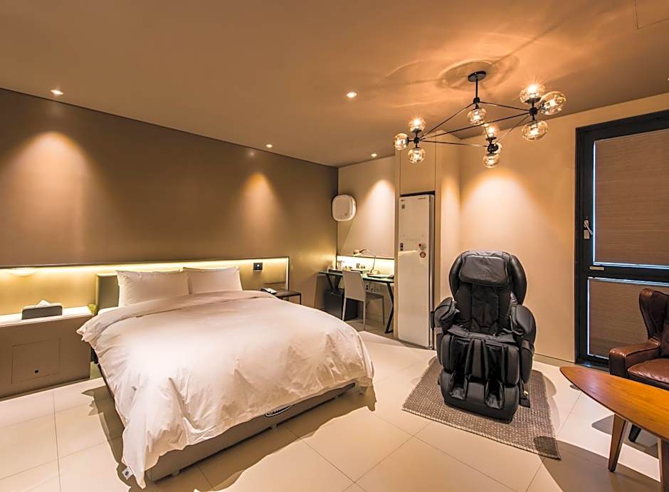 Le Stendal Hotel