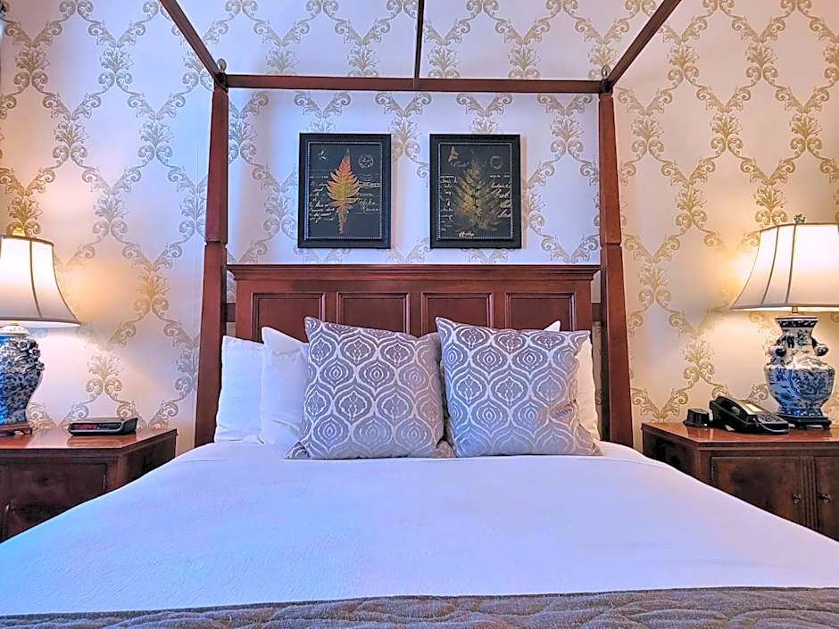 Altland House Inn & Suites