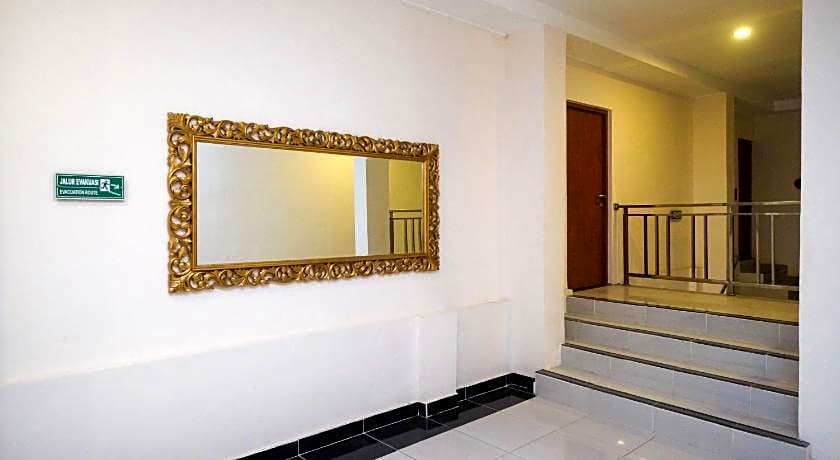 Urbanview Hotel DJ Inn Tegal