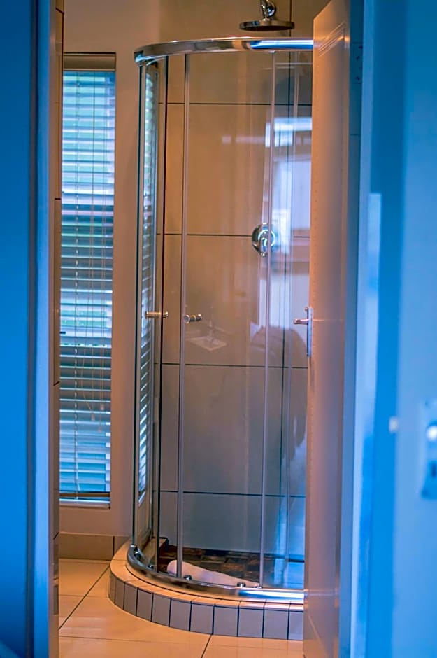 314 on Clark Guest House